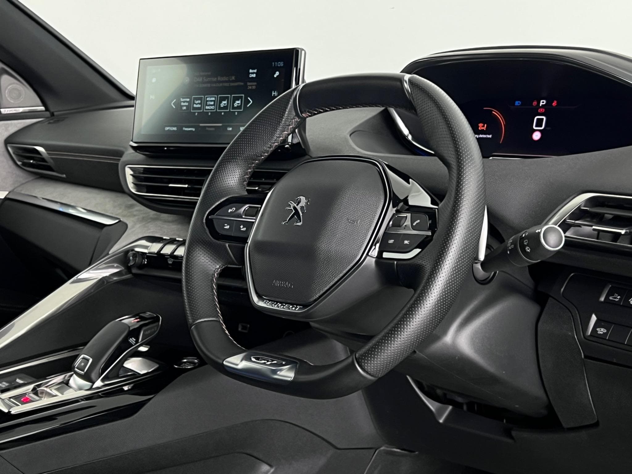 PEUGEOT 3008 1.2 PURETECH GT PREMIUM EAT EURO 6 S S 5DR 2022 23,115...