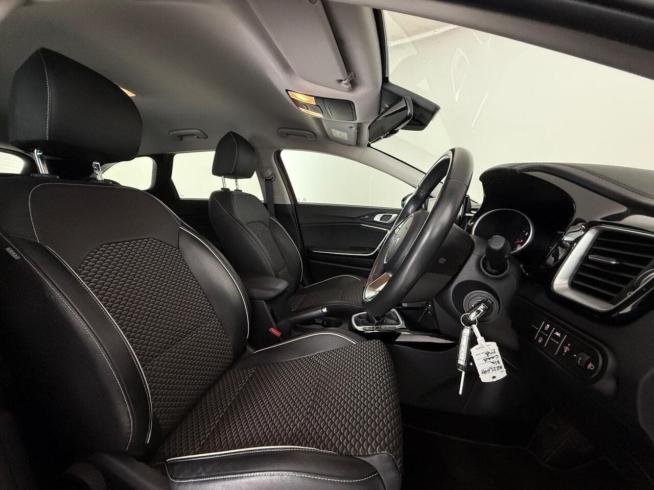 Kia Ceed thumbnail Seat Driver