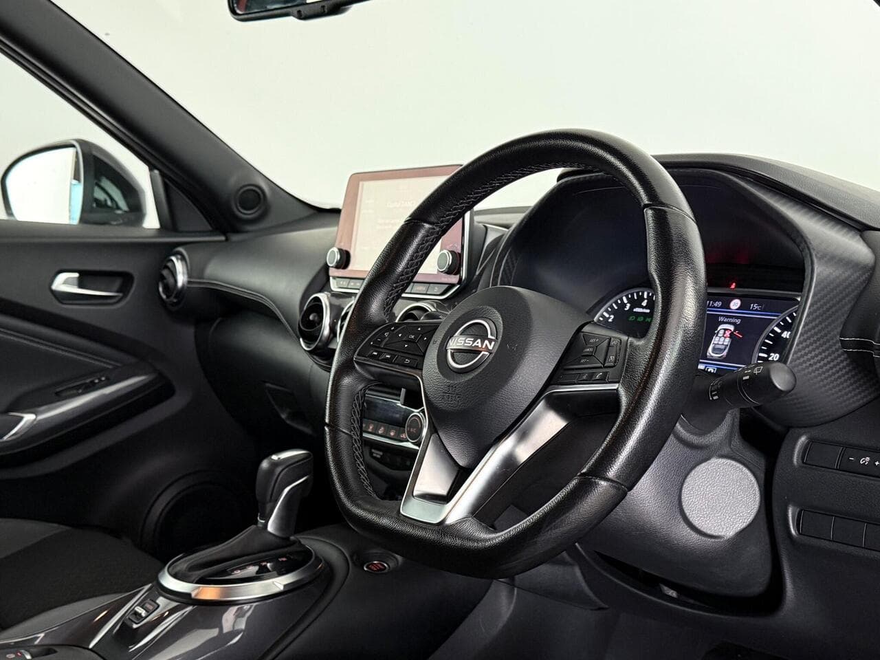 Nissan Juke thumbnail Interior Front