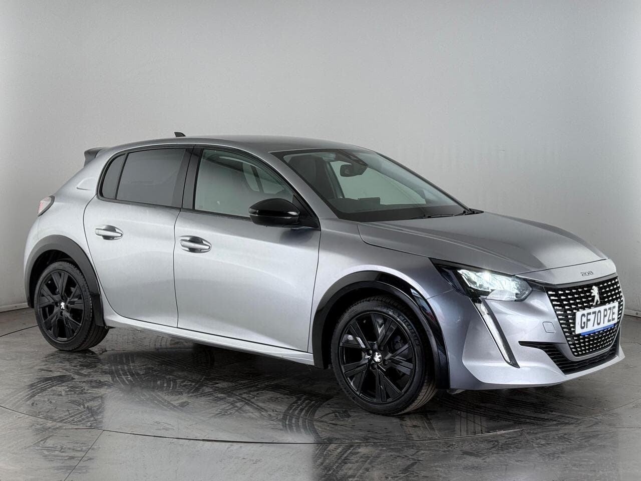 Peugeot 208 - Peugeot 208 1.2 PureTech Allure Premium EAT Euro 6 (s/s) 5dr