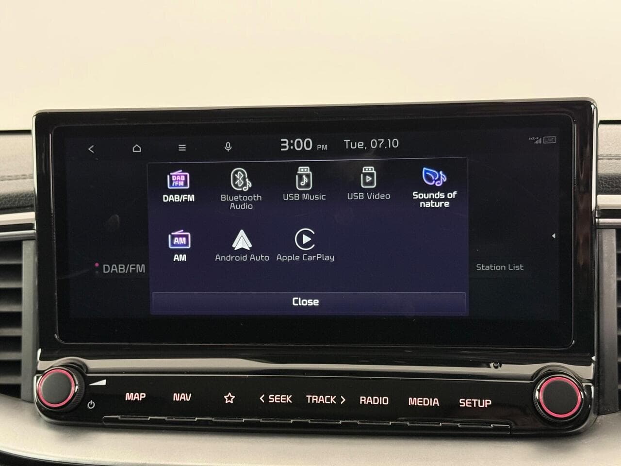 Kia Ceed thumbnail Infotainment System