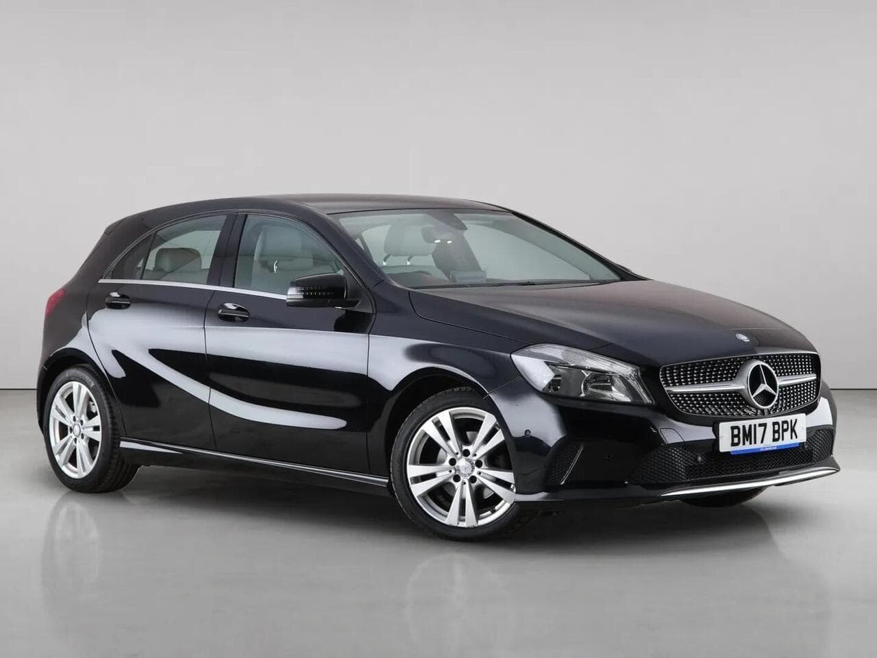 Mercedes-Benz A Class - Mercedes-Benz A Class 1.5 A180d Sport (Executive) 7G-DCT Euro 6 (s/s) 5dr