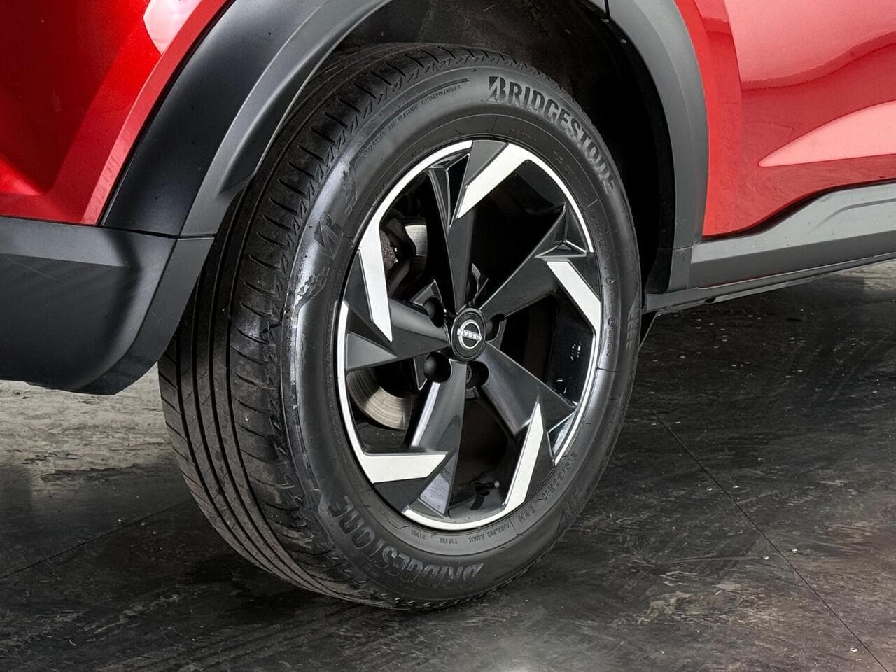 Nissan Juke thumbnail Wheel