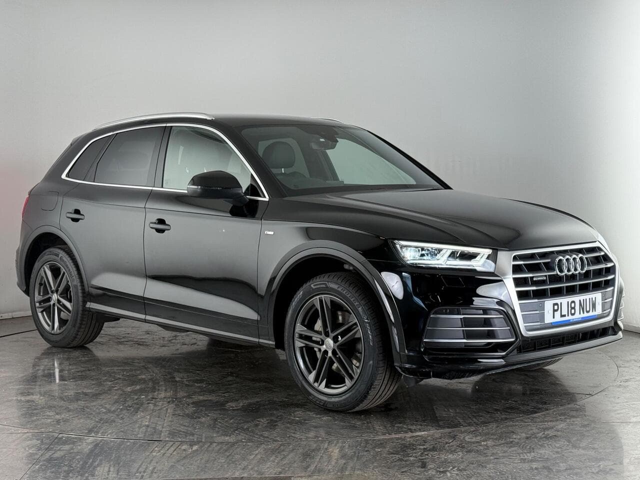 Audi Q5 - Audi Q5 2.0 TDI S line S Tronic quattro Euro 6 (s/s) 5dr