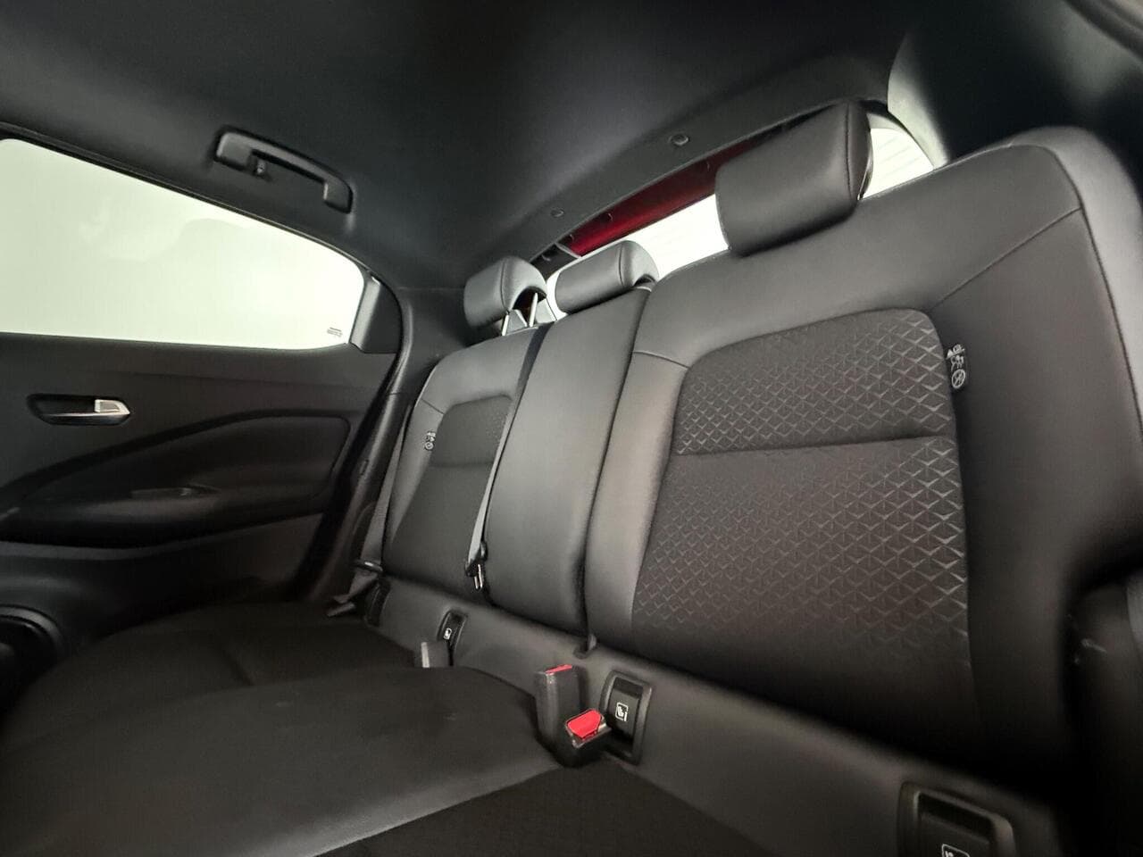 Nissan Juke thumbnail Seats Rear