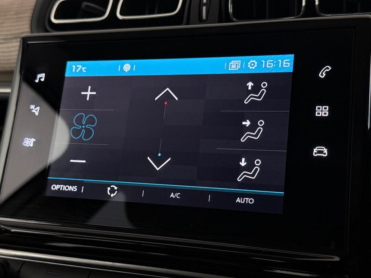 Citroen C3 thumbnail Infotainment System