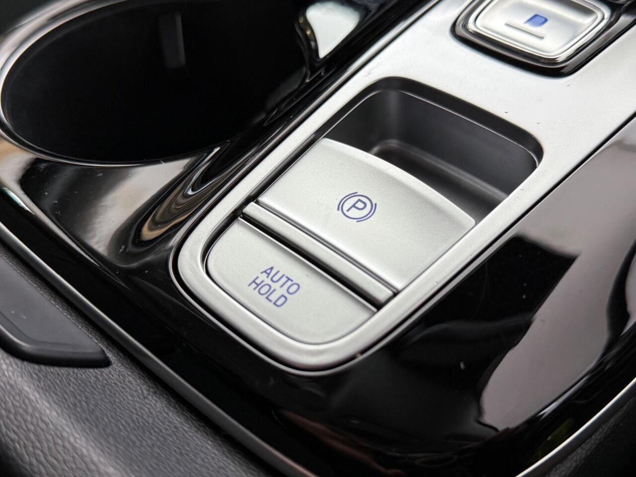 Hyundai TUCSON thumbnail Misc Controls