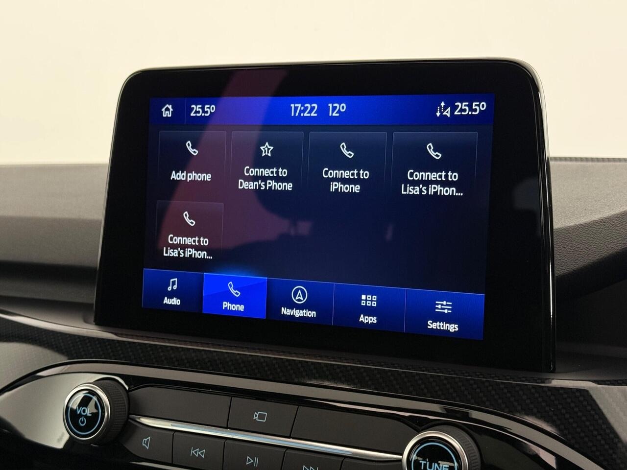 Ford Kuga thumbnail Infotainment System