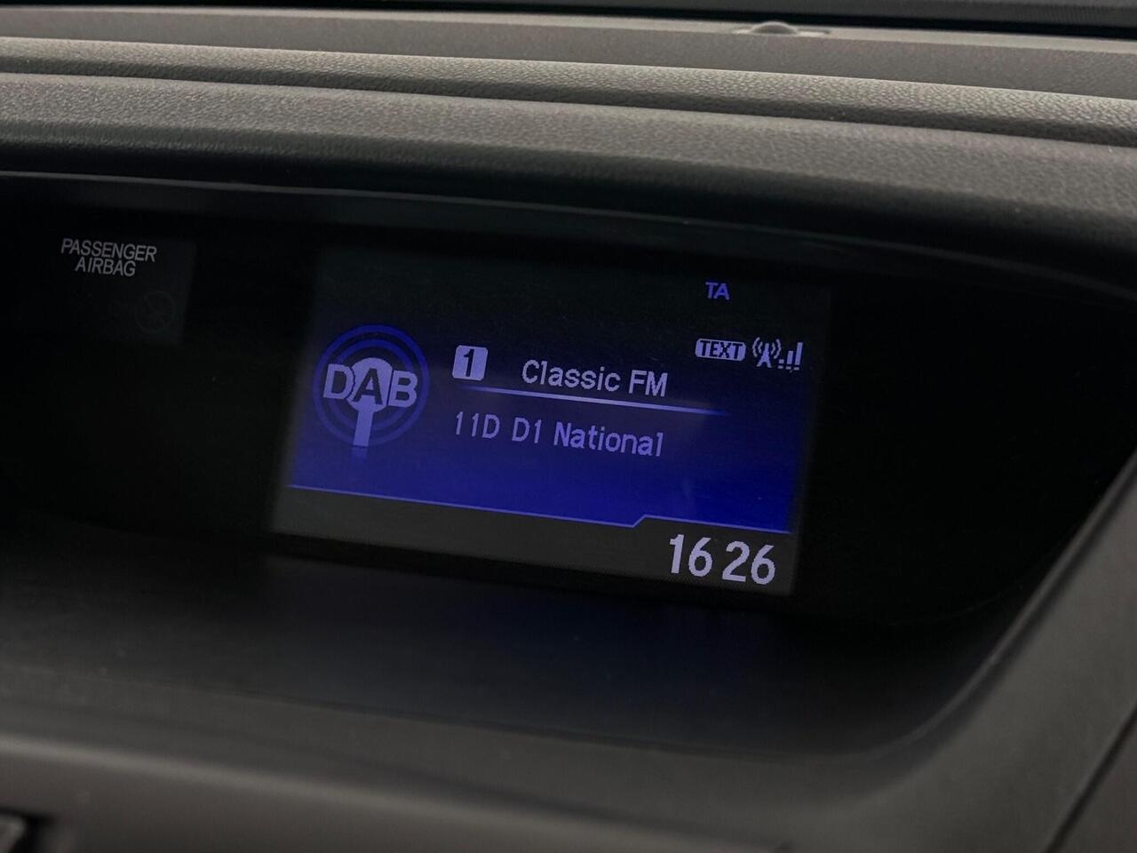 Honda CR-V thumbnail Infotainment System