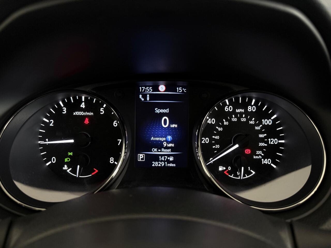 Nissan X-Trail thumbnail Driver Instruments