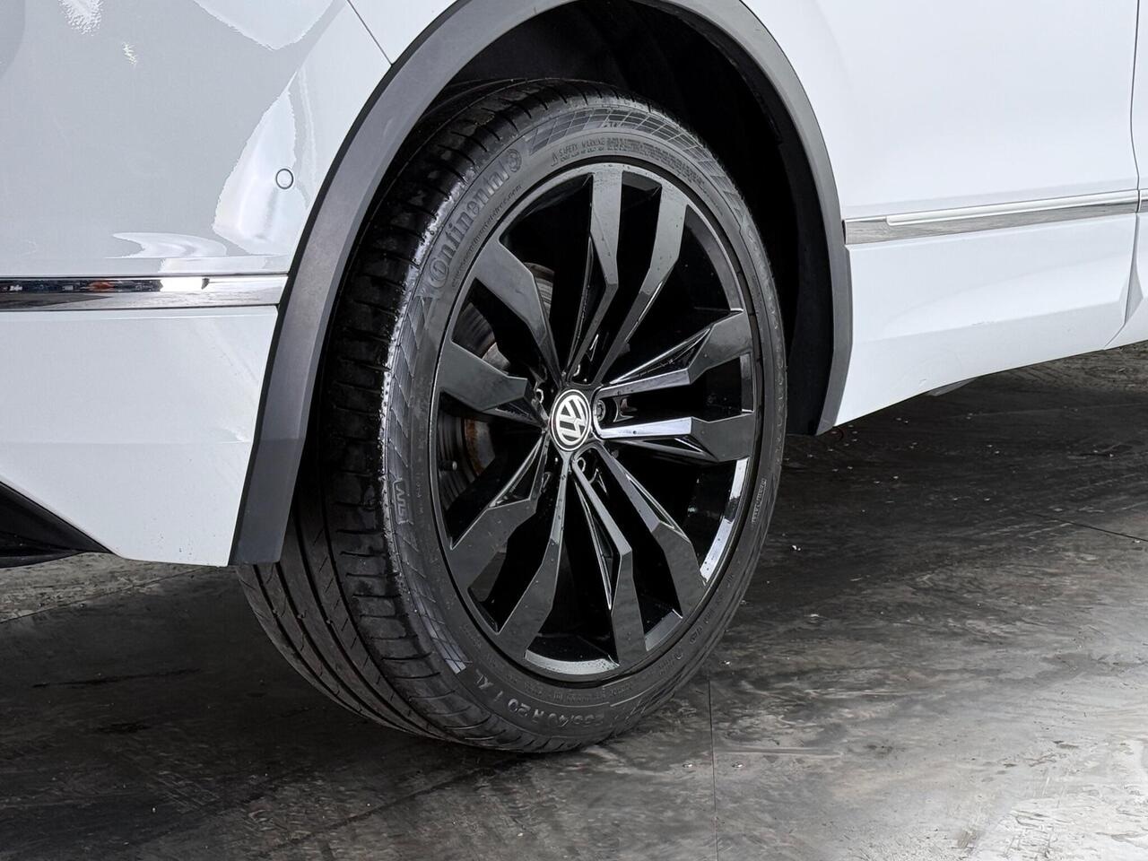 Volkswagen Tiguan thumbnail Wheel