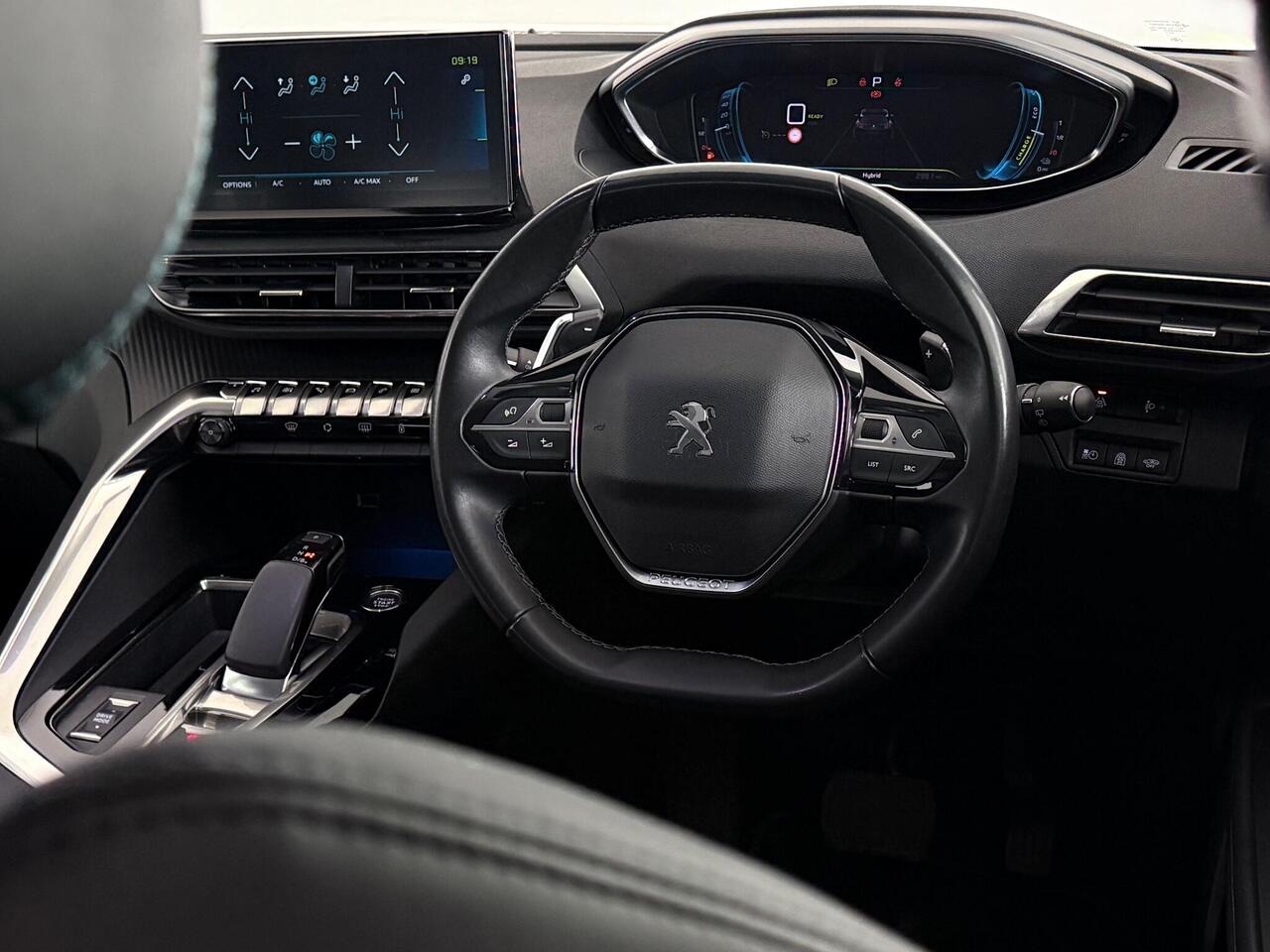 Peugeot 3008 thumbnail Steering Wheel