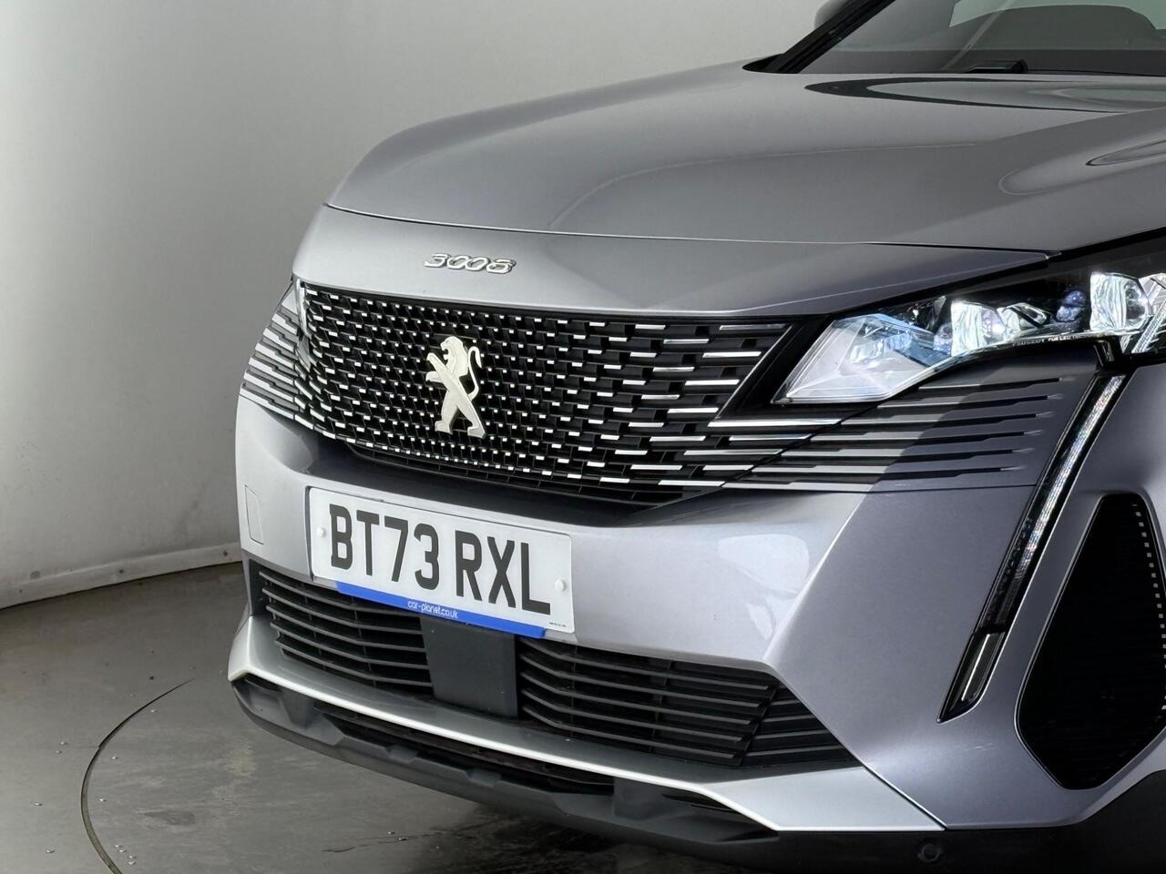 Peugeot 3008 thumbnail Lights Front