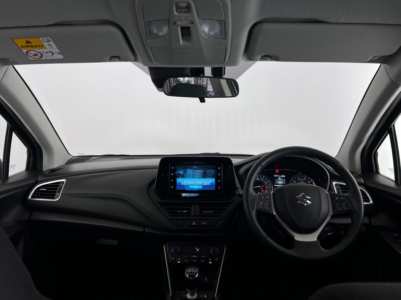 Suzuki S-Cross thumbnail Interior Front