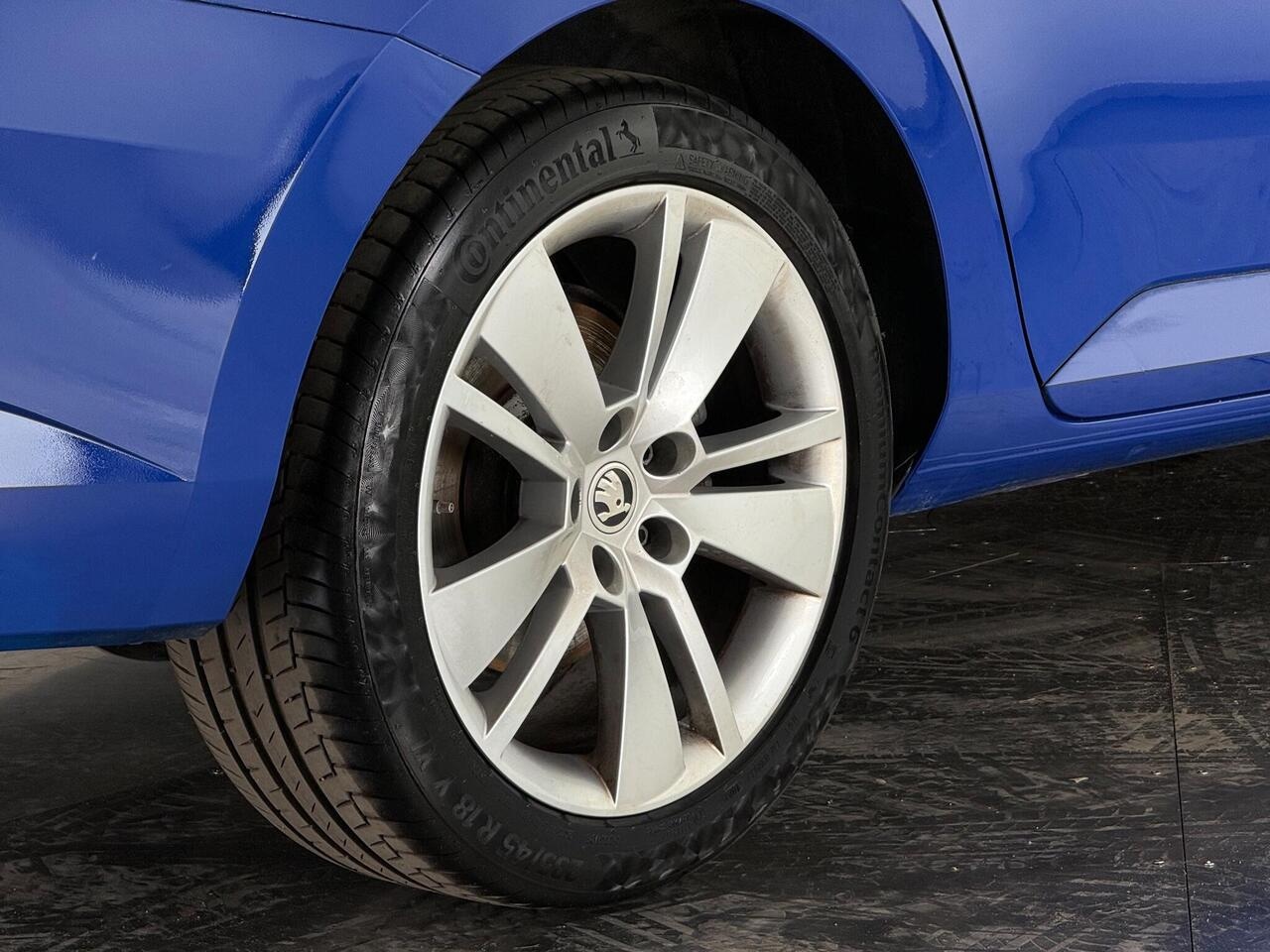 Skoda Superb thumbnail Wheel