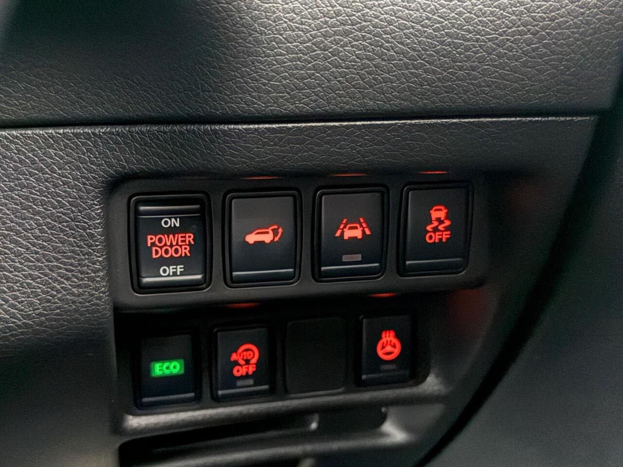 Nissan X-Trail thumbnail Misc Controls