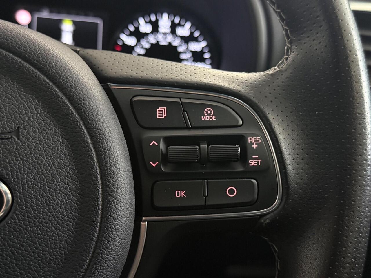 Kia Sportage thumbnail Misc Controls