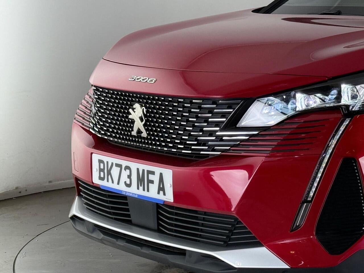 Peugeot 3008 thumbnail Lights Front