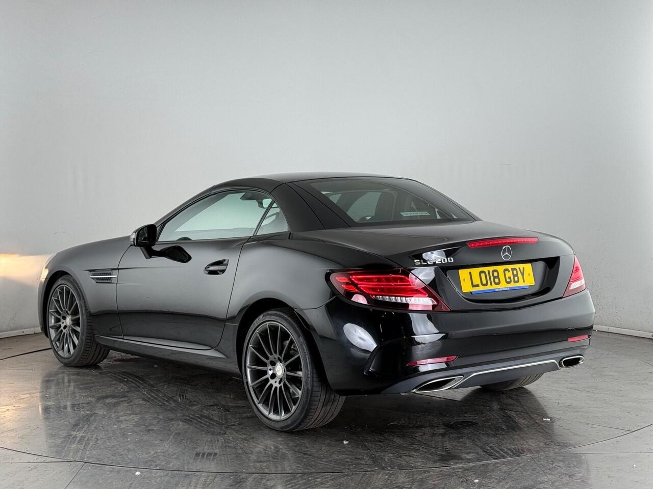 Mercedes-Benz SLC thumbnail Rear Left