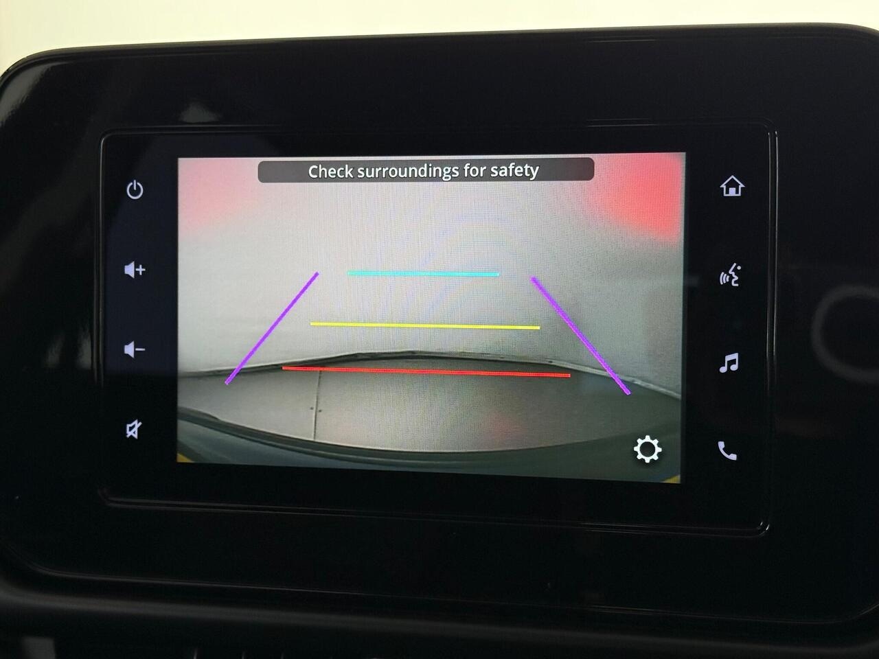 Suzuki S-Cross thumbnail Infotainment System