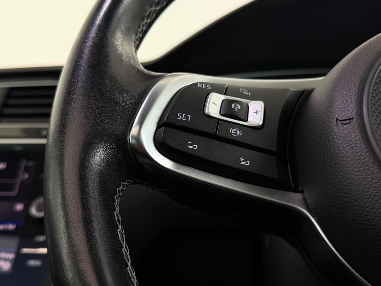 Volkswagen Tiguan thumbnail Inconclusive