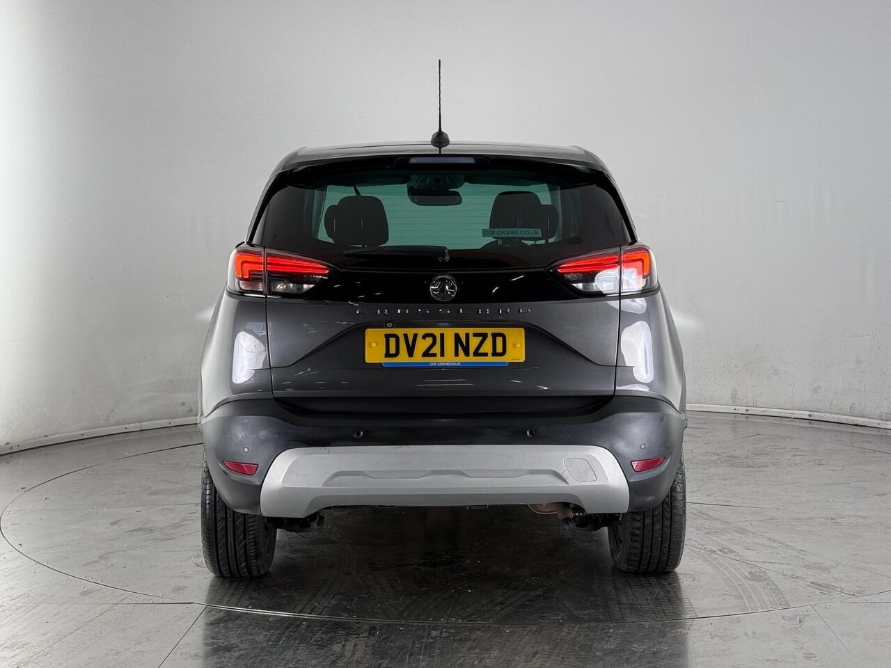 Vauxhall Crossland thumbnail Rear