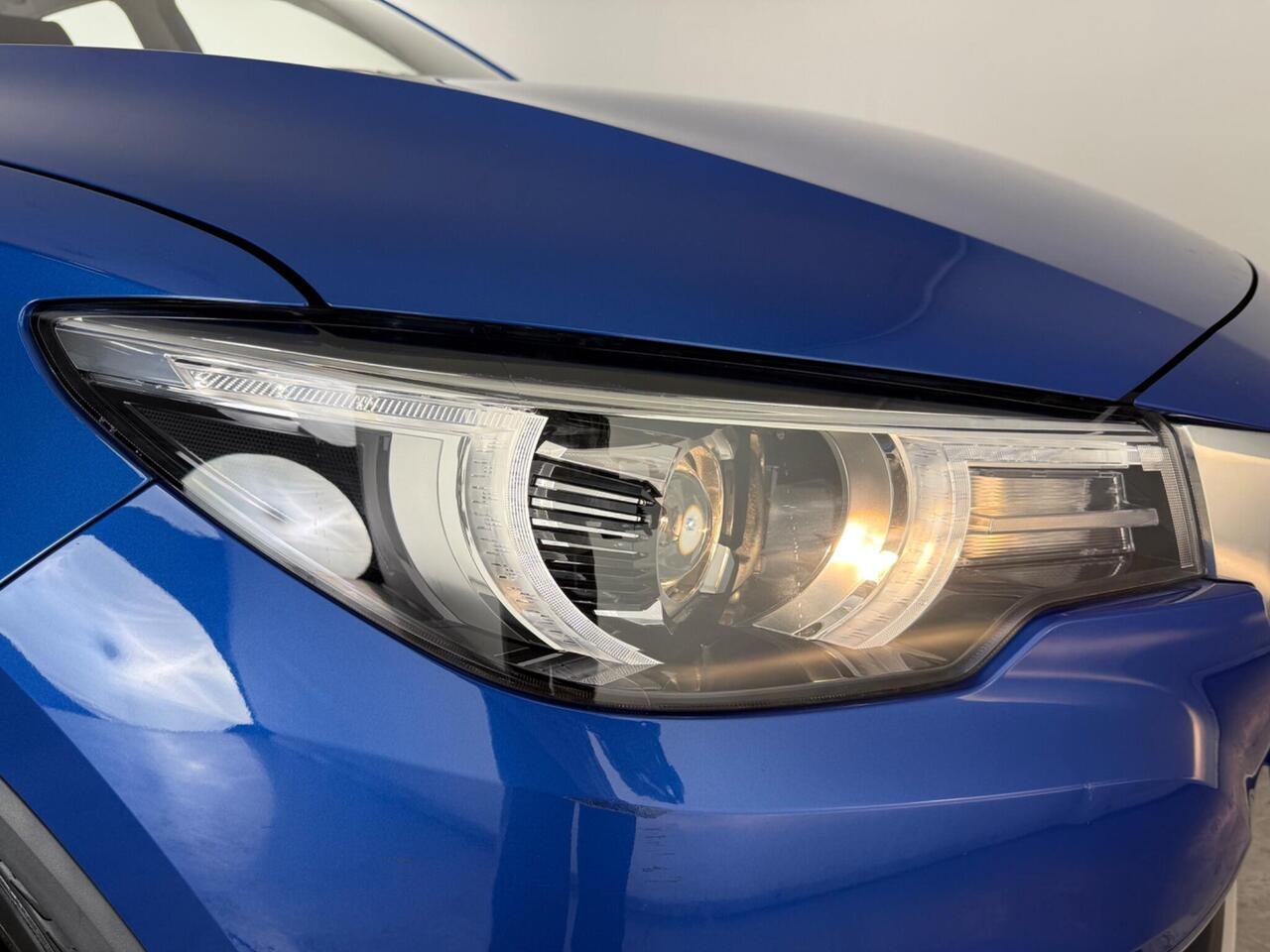 MG MG ZS thumbnail Lights Front