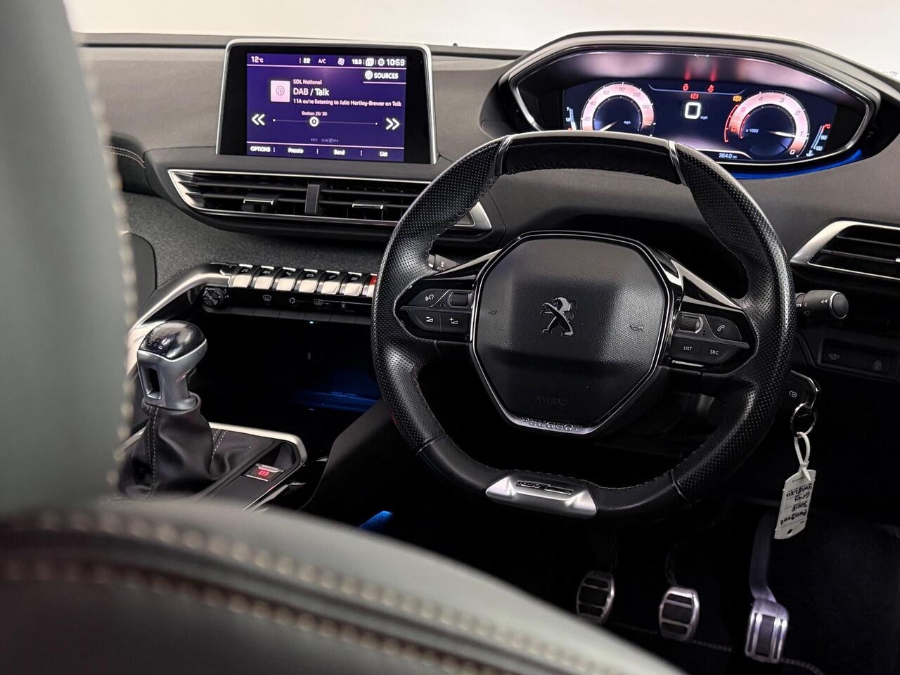 Peugeot 3008 thumbnail Steering Wheel