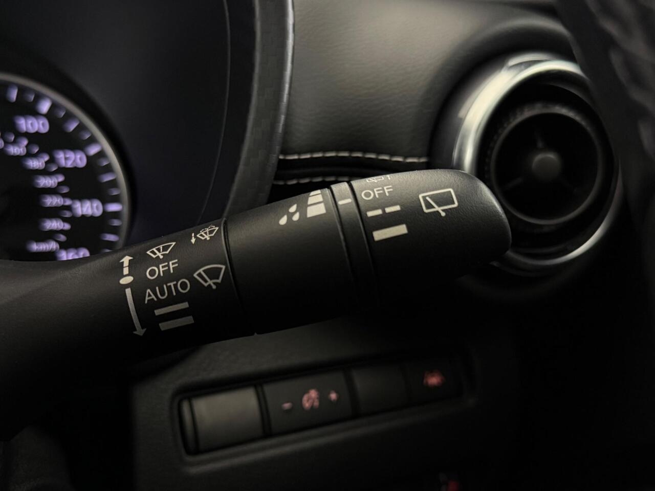 Nissan Juke thumbnail Misc Controls