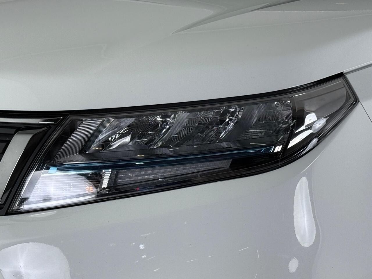 Suzuki Vitara thumbnail Lights Front