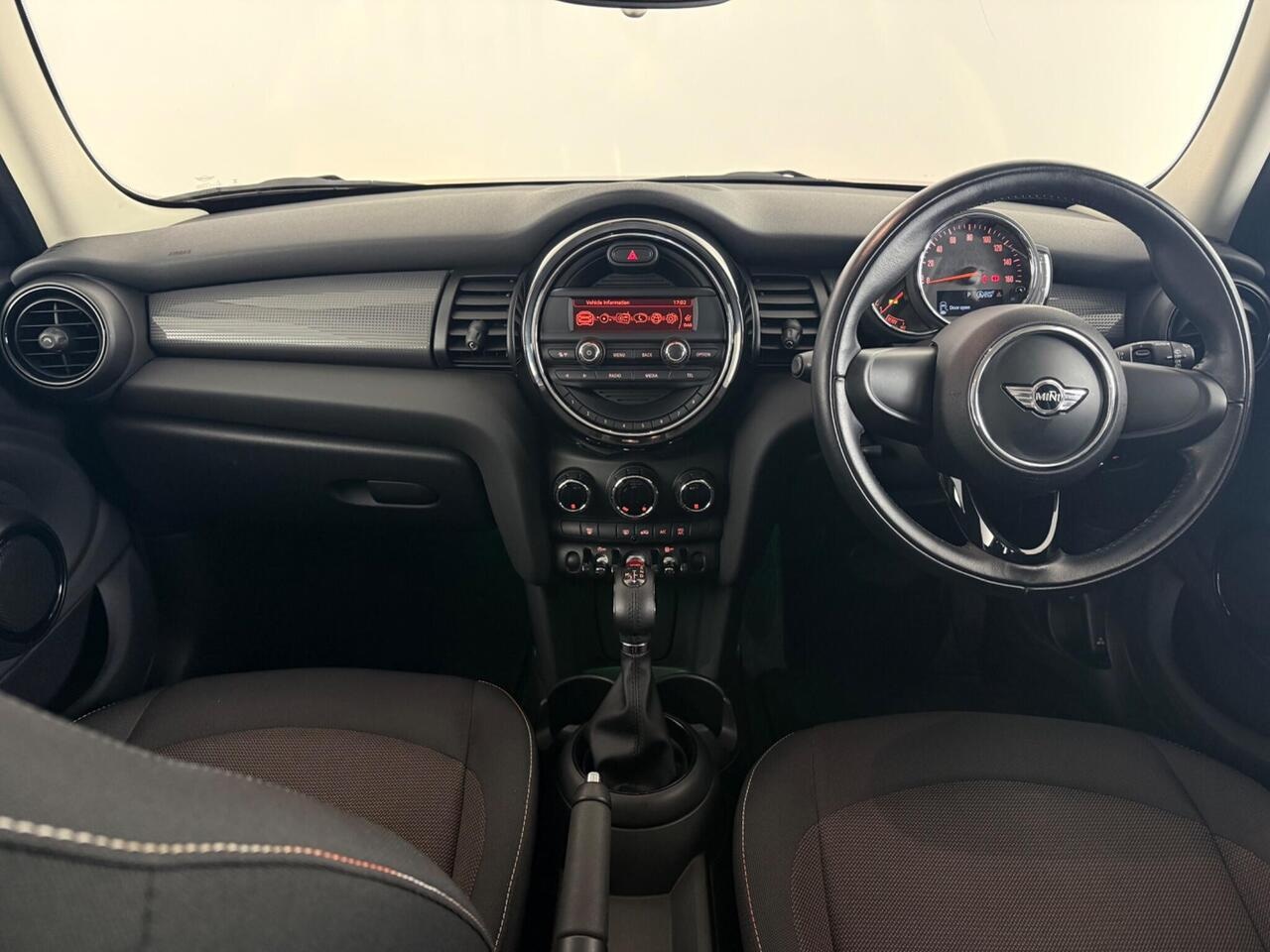 MINI Hatch thumbnail Interior Front