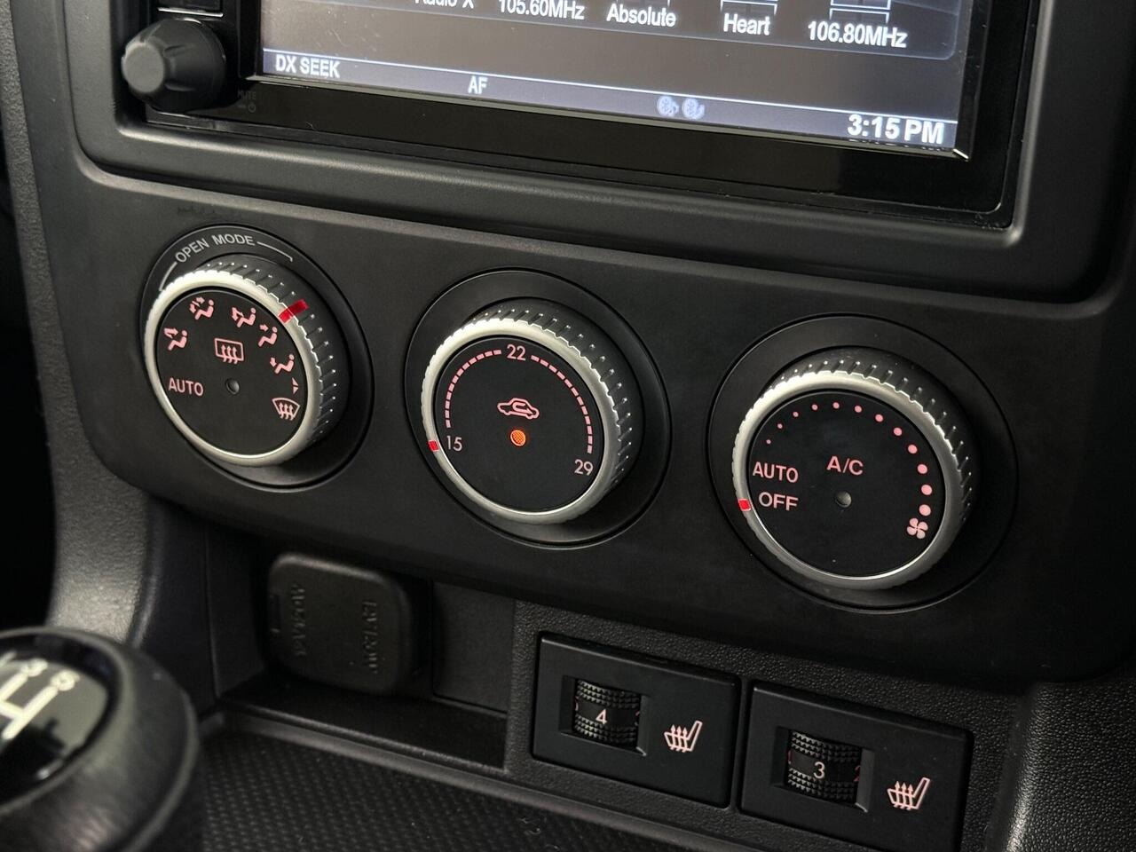 Mazda MX-5 thumbnail Infotainment System