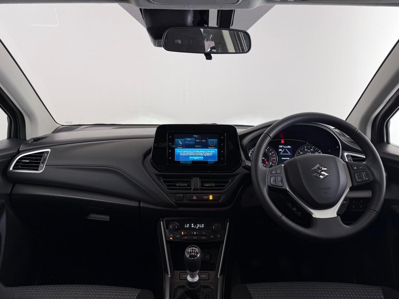 Suzuki S-Cross thumbnail Interior Front