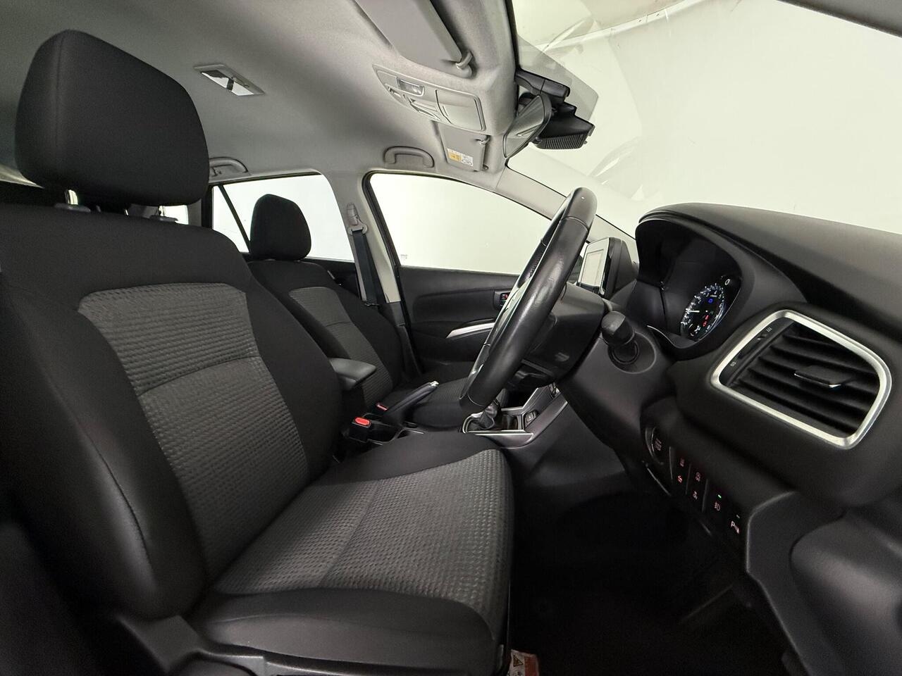 Suzuki S-Cross thumbnail Seat Driver