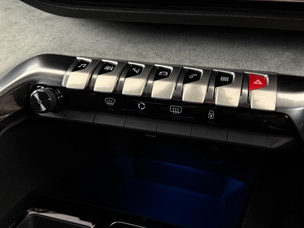 Peugeot 3008 thumbnail Misc Controls