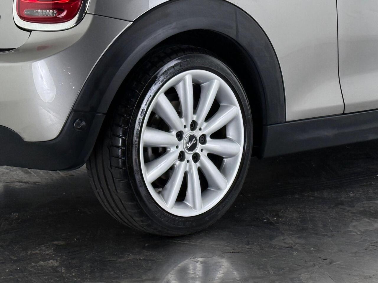 MINI Hatch thumbnail Wheel