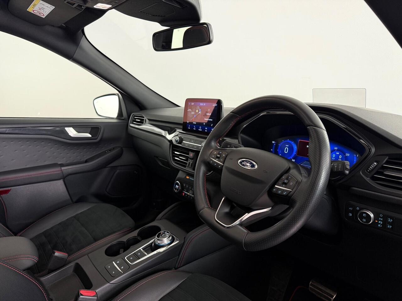 Ford Kuga thumbnail Interior Front