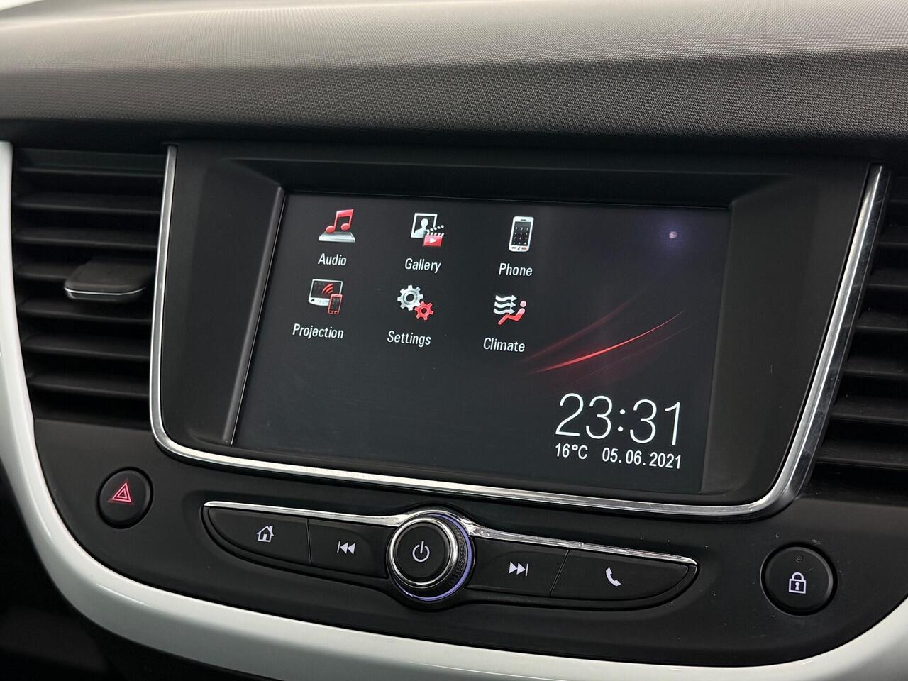 Vauxhall Crossland thumbnail Infotainment System