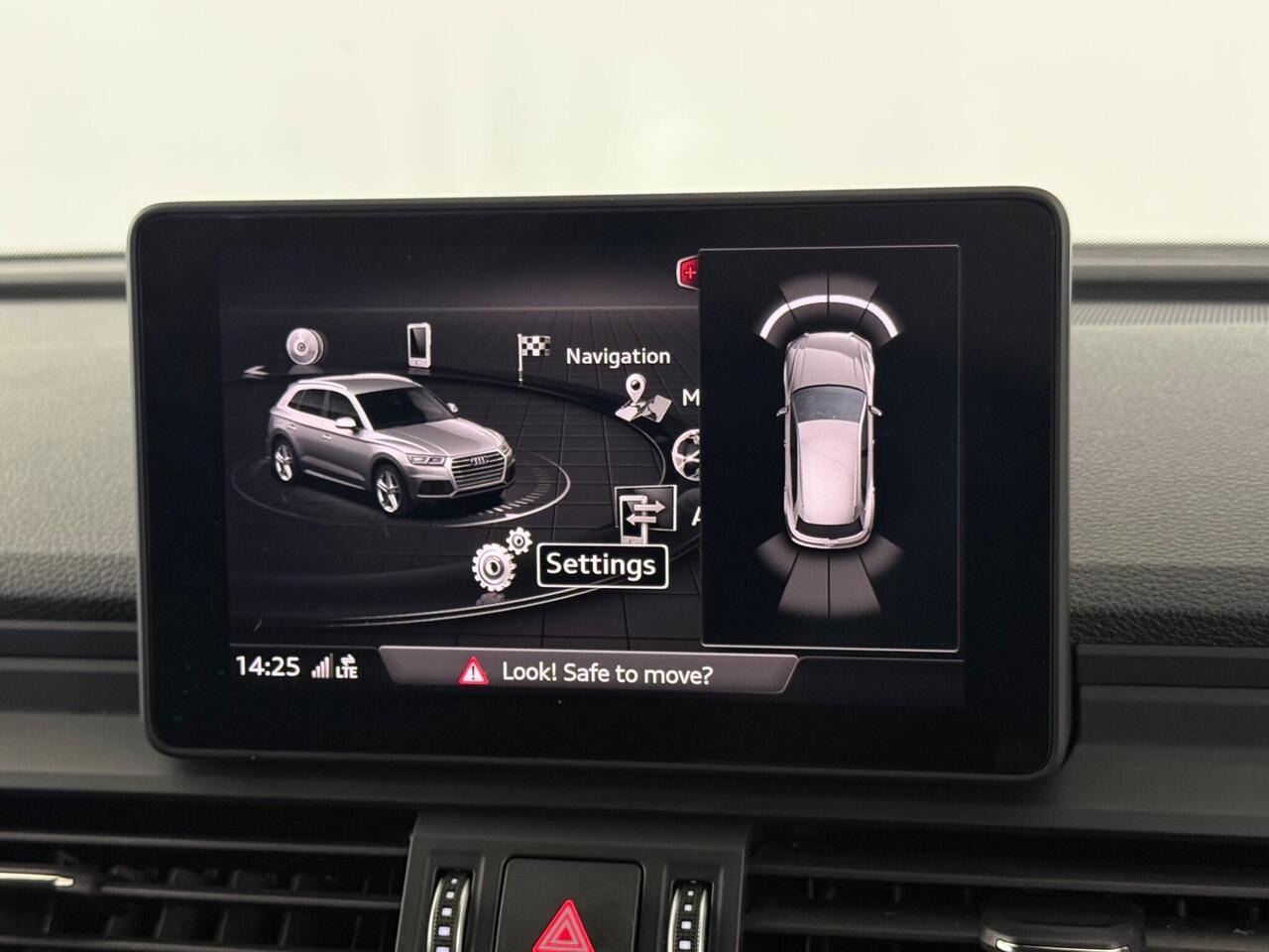 Audi Q5 thumbnail Infotainment System