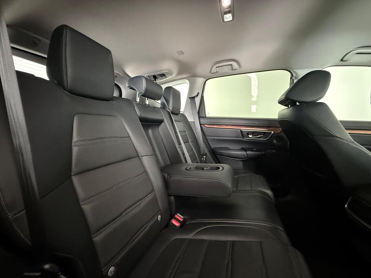 Honda CR-V thumbnail Seats Rear