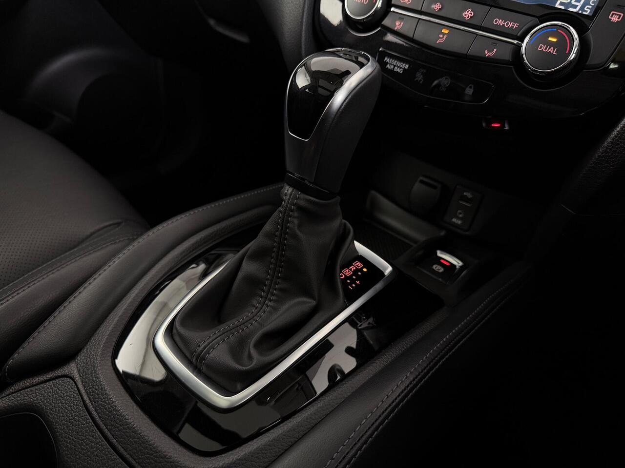Nissan X-Trail thumbnail Interior Front
