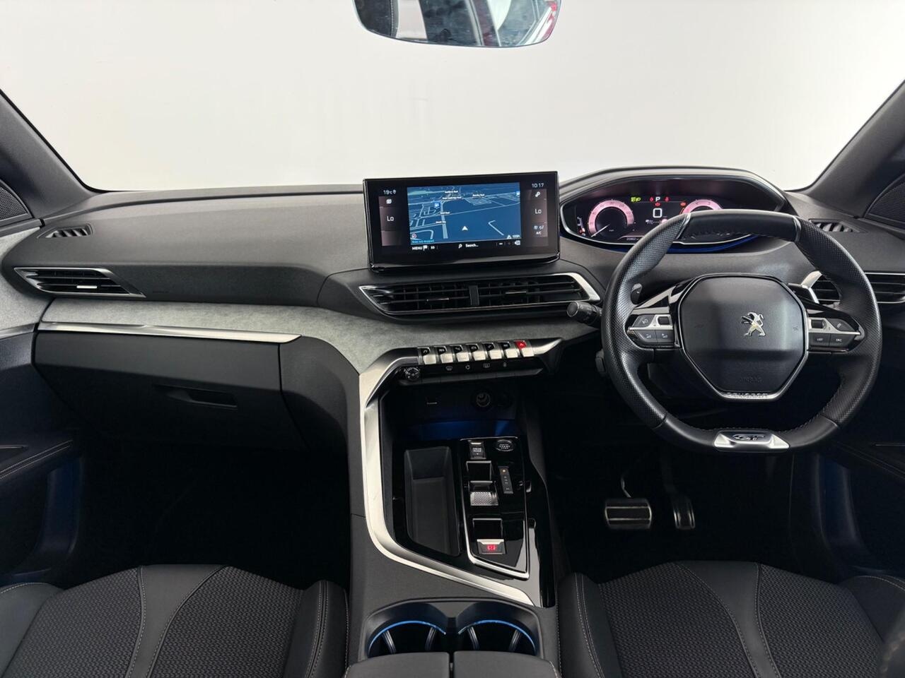Peugeot 3008 thumbnail Interior Front