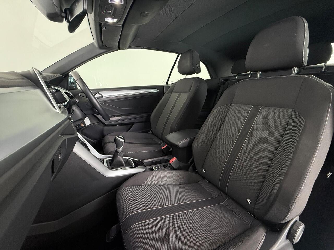 Volkswagen T-Roc thumbnail Seat Front Passenger