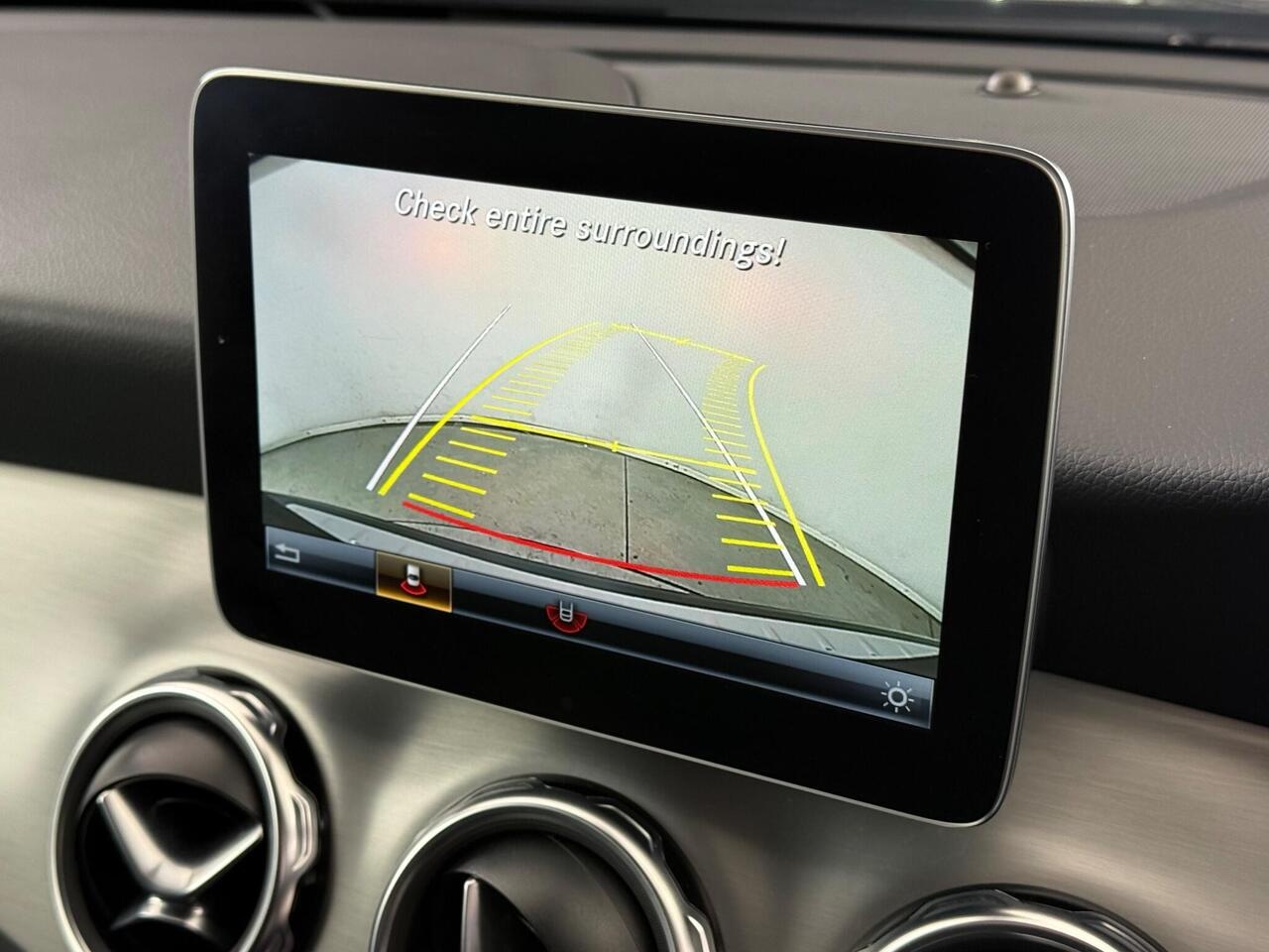 Mercedes-Benz GLA thumbnail Infotainment System