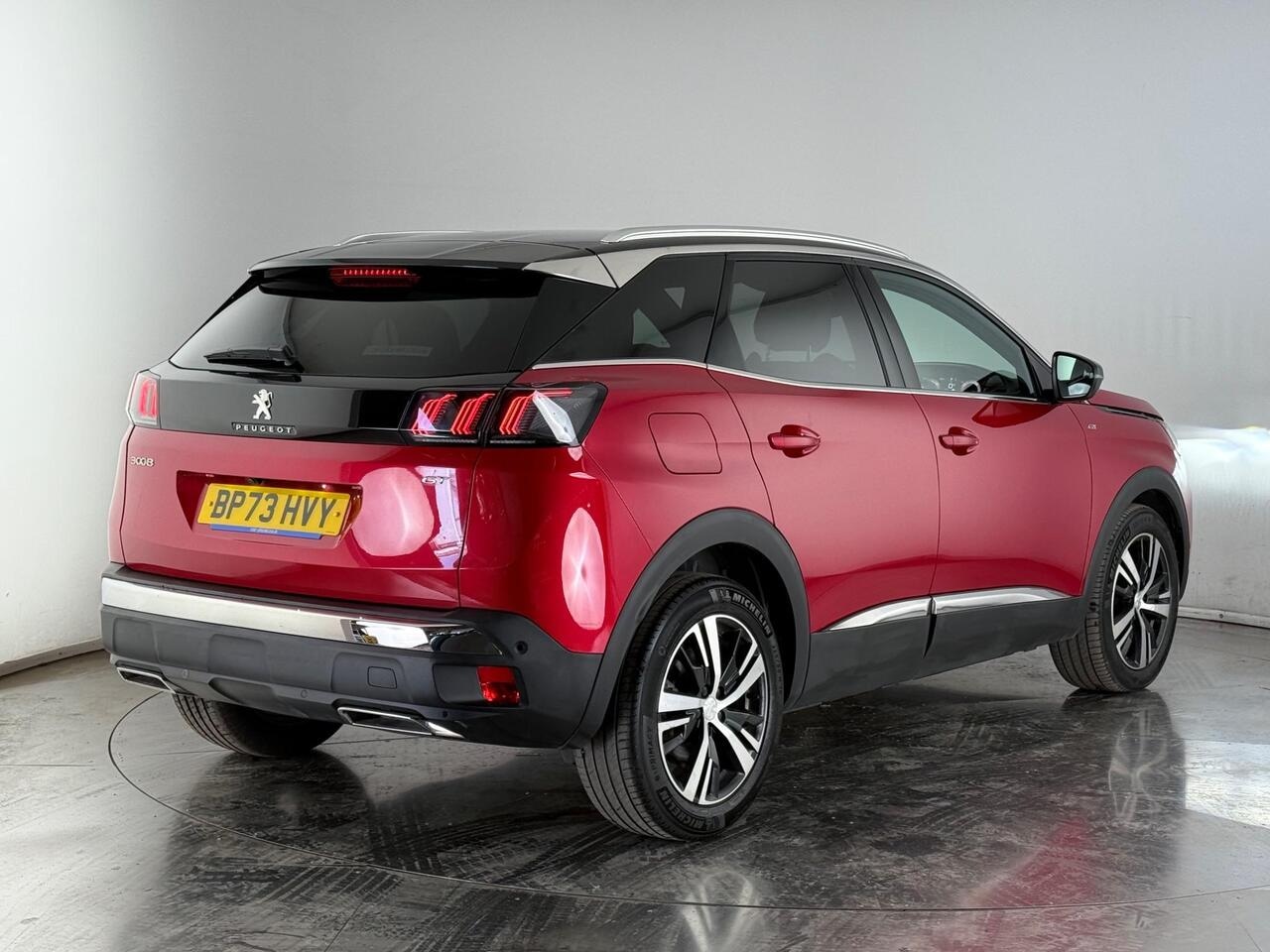 Peugeot 3008 thumbnail Rear Right