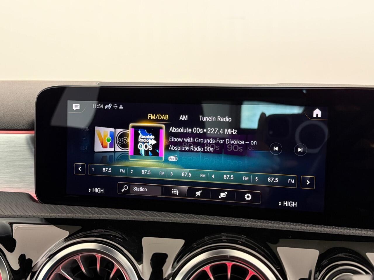 Mercedes-Benz A Class thumbnail Infotainment System