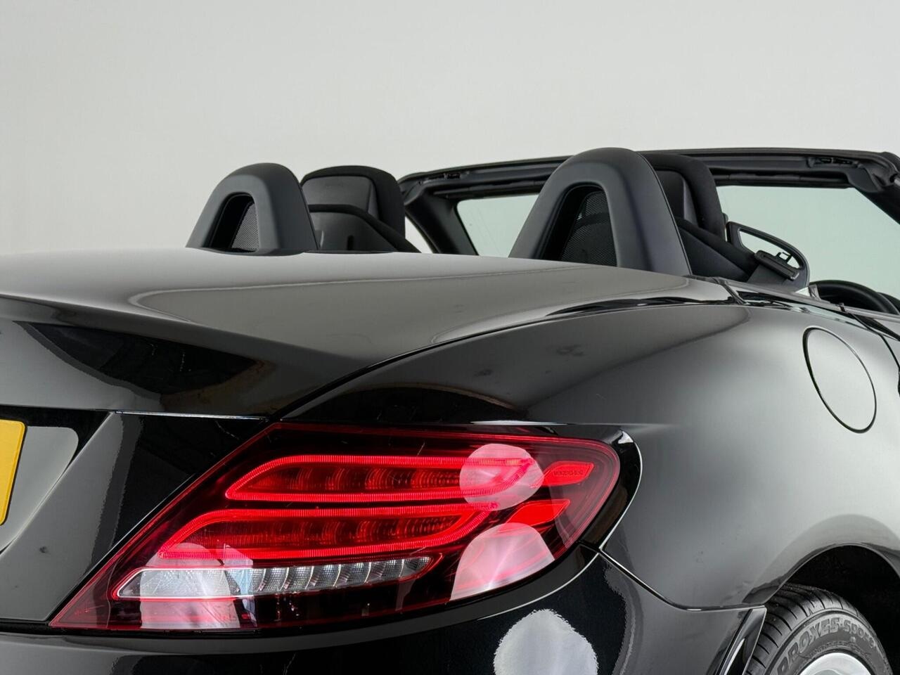 Mercedes-Benz SLC thumbnail Lights Rear