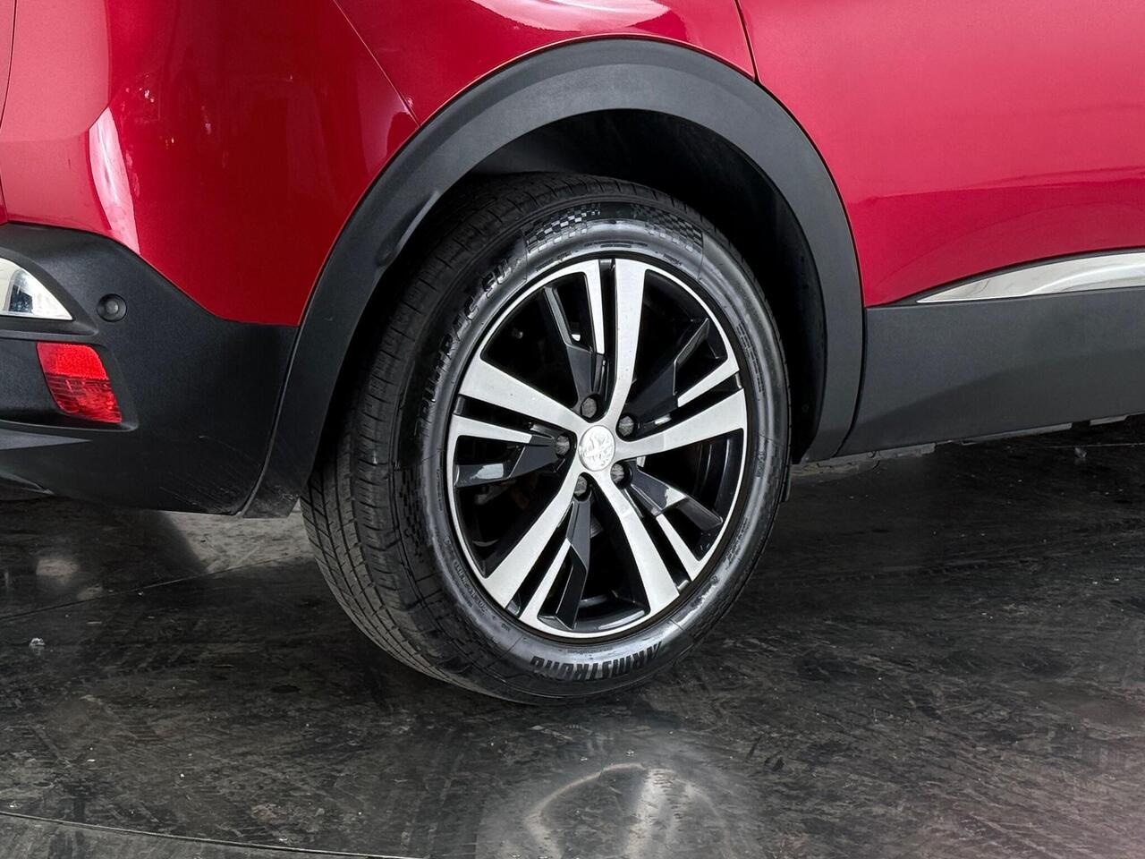 Peugeot 3008 thumbnail Wheel