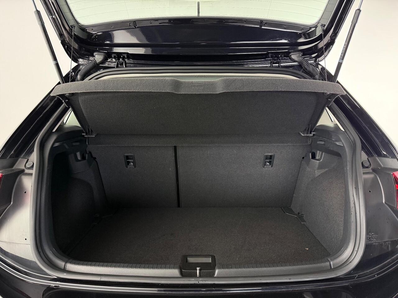 Volkswagen Polo thumbnail Boot