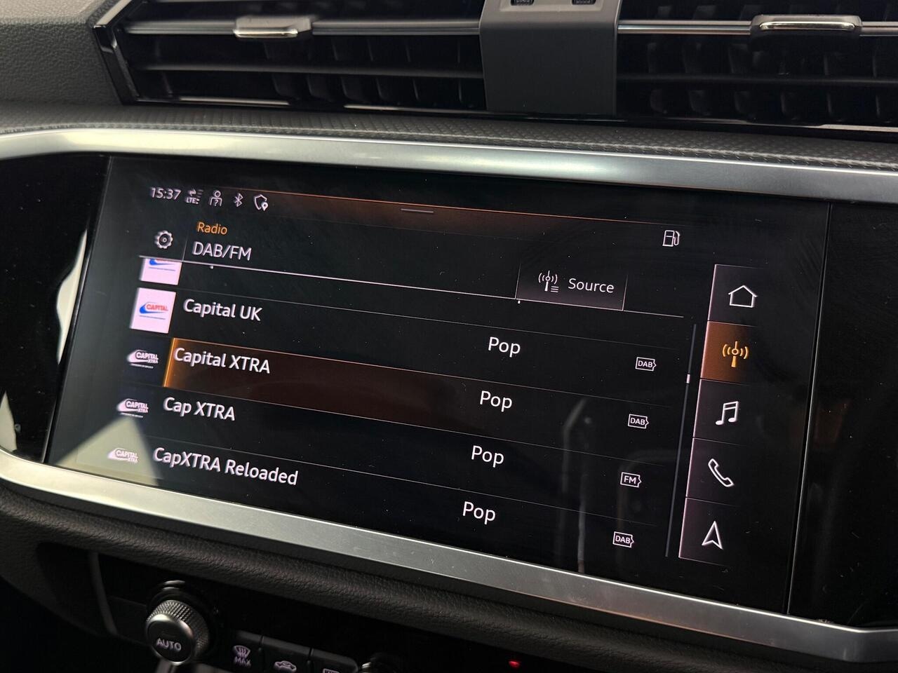 Audi Q3 thumbnail Infotainment System